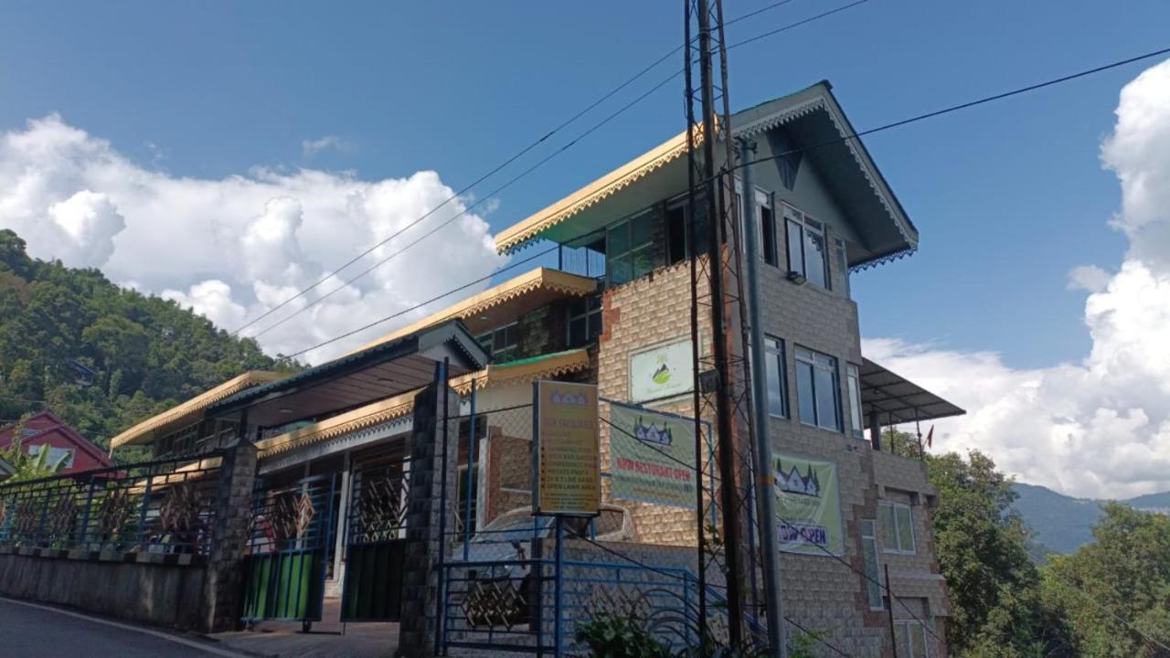 Hotel Subhashree Гангток Экстерьер фото