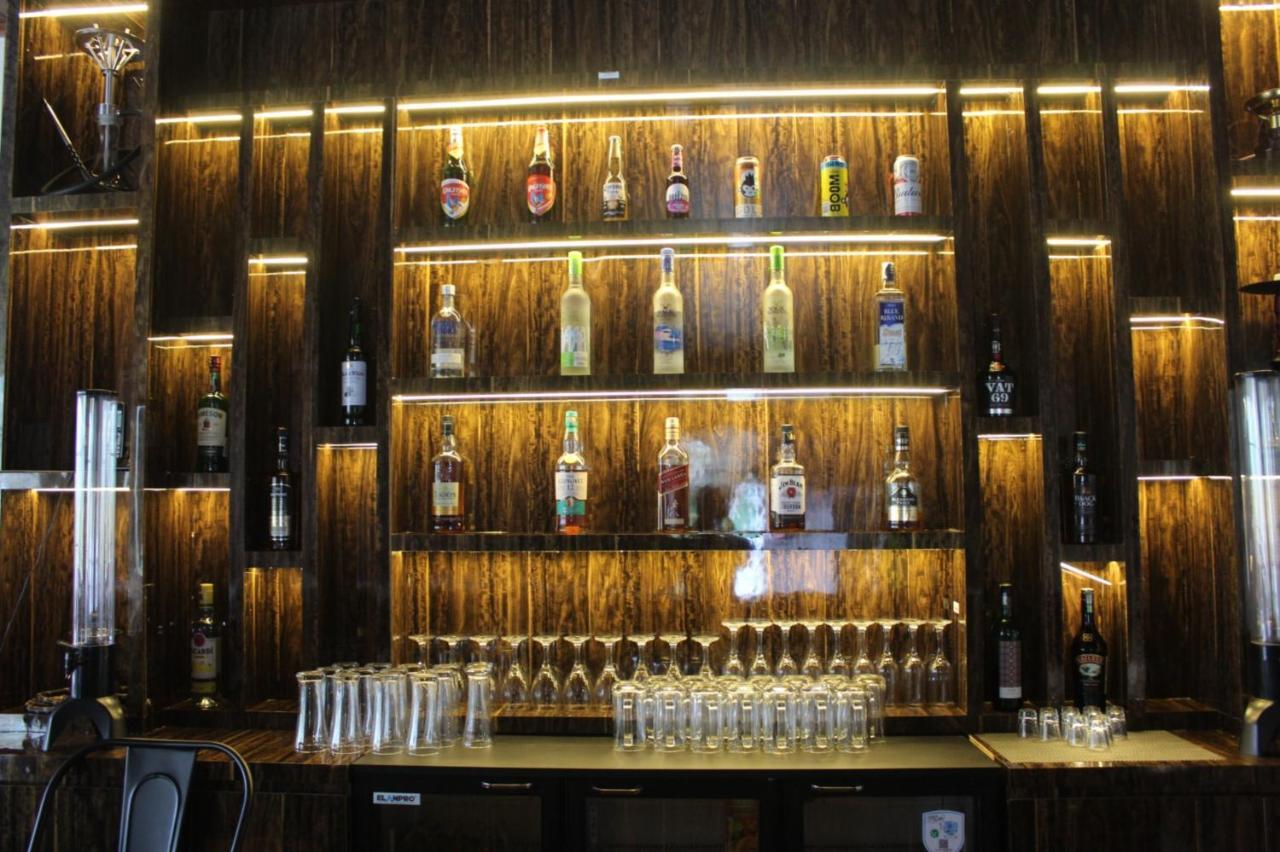 Hotel Subhashree Гангток Экстерьер фото